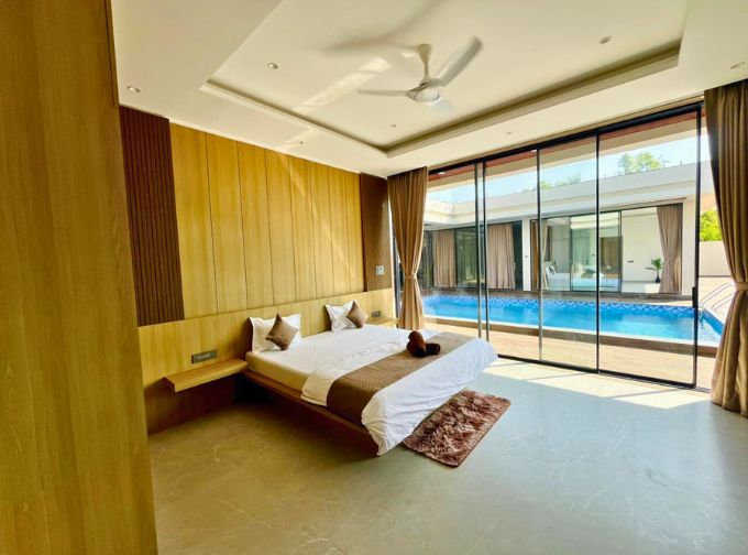 Vantara Luxury Villa With Turf