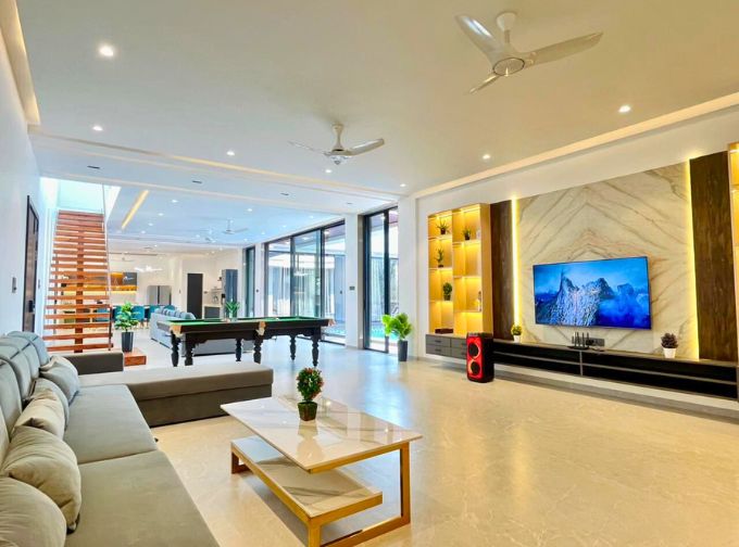 Vantara Luxury Villa With Turf