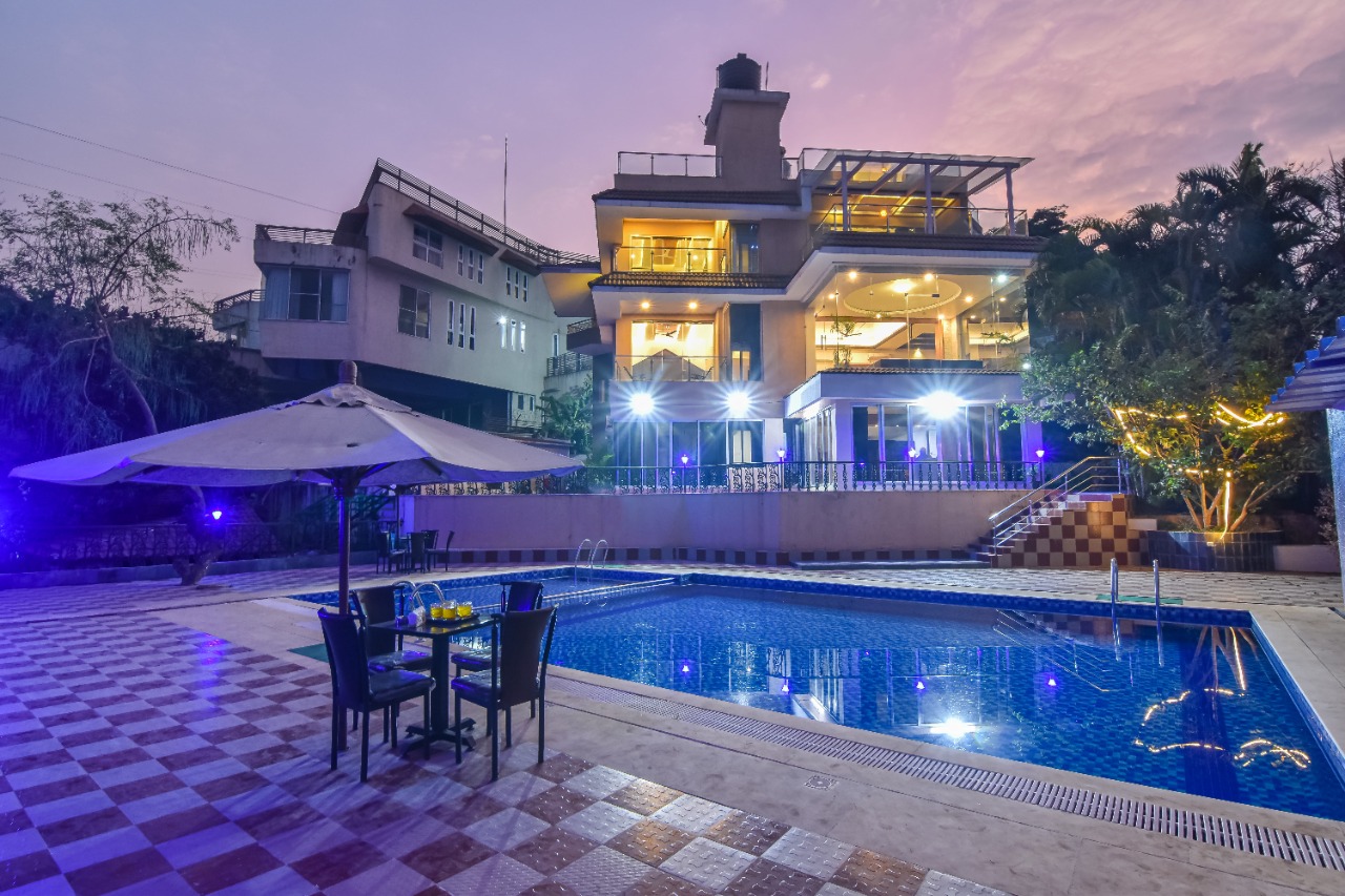 rustic-villa-luxury-lonavala-for-rent